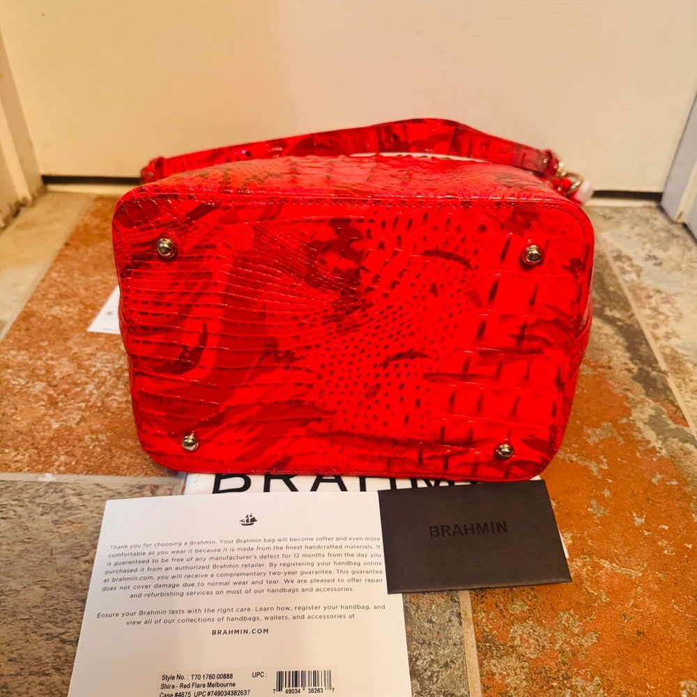 NWT!! Brahmin Shira Bucket Bag in Vibrant Red Flare, Croc Embossed Leather! - Picture 11 of 16